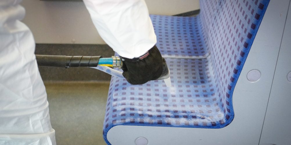 Innovativ und effektiv – Die S-Bahn reinigt mit Trockeneis