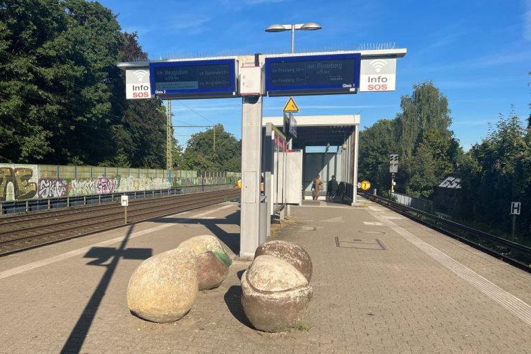Station & Kunst: S-Bahn-Station Halstenbek bekommt ein Wandbild