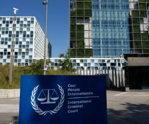 Deutschland überstellt einen libyschen Mann wegen Kriegsverbrechen zum ICC in Den Haag zur Verhandlung