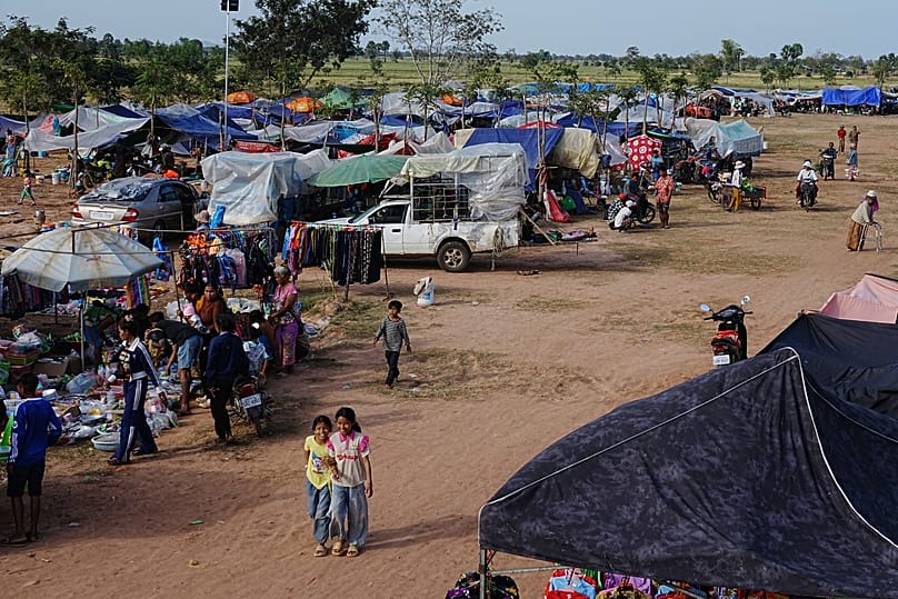 People take refuge in Cambodia’s Banteay Menchey province, 14 December, 2025