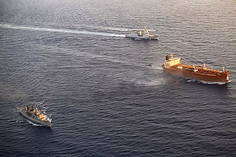 Operation IRINI: ship Thaon di Revel boards tanker belonging to the Russian 'shadow fleet'